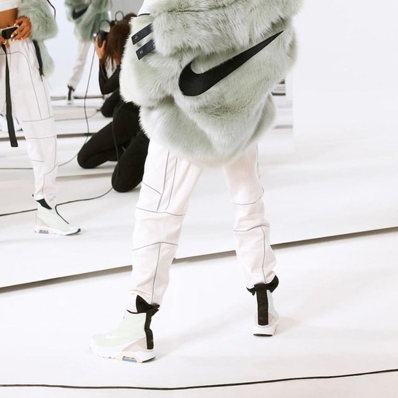 NIKE X AMBUSH AIR MAX 180 HI in White - Picture 10 of 12